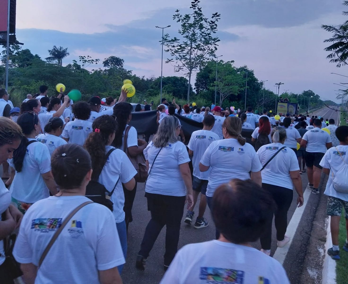 Caminhada objetiva promover conscientização sobre direitos e combater o preconceito