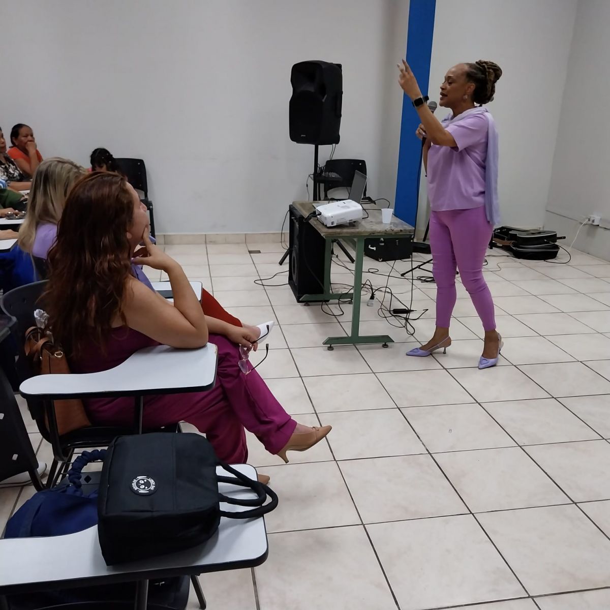 Palestra abordou os diferentes tipos de violência contra a mulher