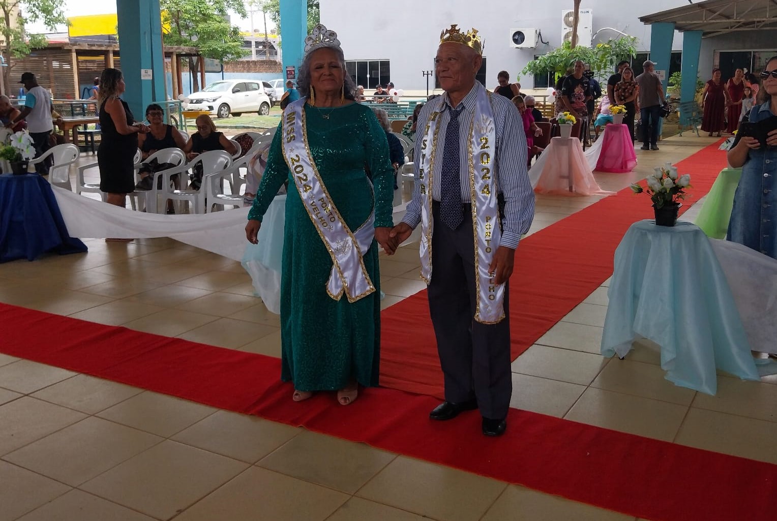 Vencedores do concurso, sagrando-se o Mister e a Miss Melhor Idade 2024​, o Sr. Isaias e a Sra. Marisa